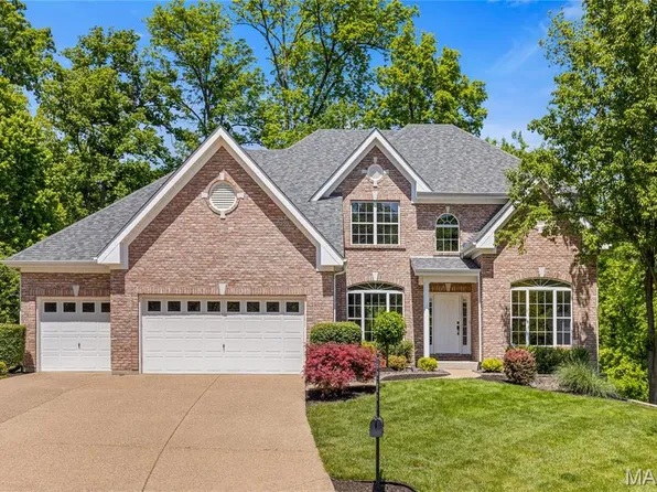 4228 Georgian Oaks Dr, Saint Charles, MO 63304