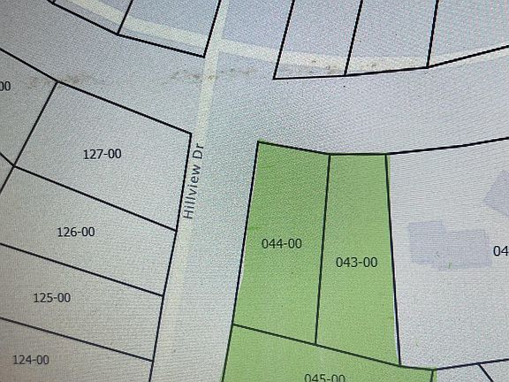 3rd image of 43-44 45 Pinhurst Dr