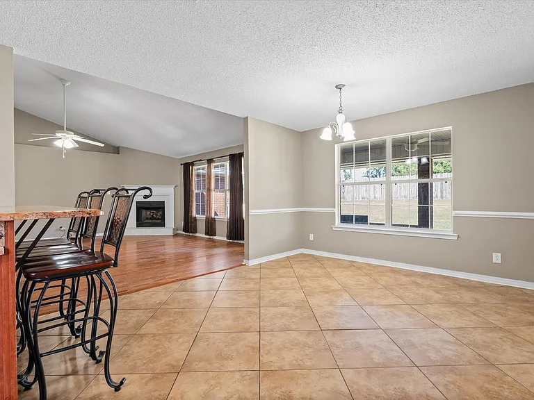 10832 Rigby Dr — Photo 9