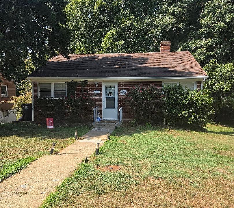 1st image of 621 Hood St
