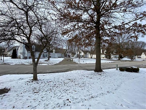 3rd image of 2829 S Tinkers Ln