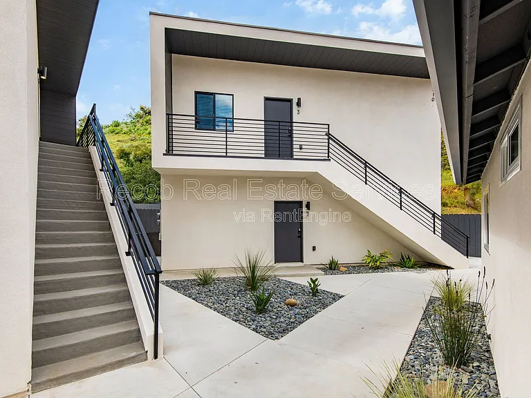 1710 Hanford Dr #1704 — Photo 21