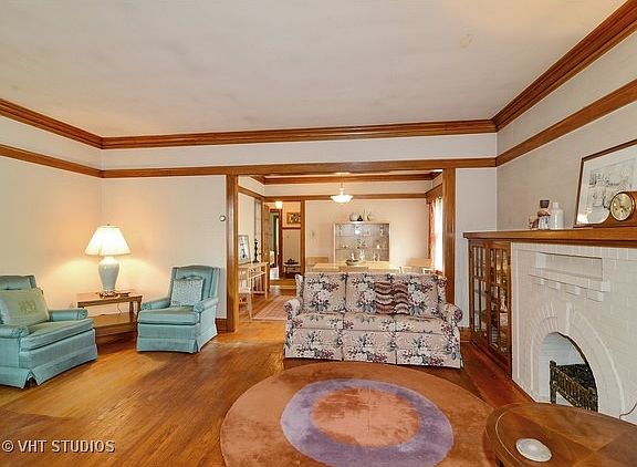4th image of 3708 W Cornelia Ave