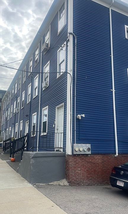 2nd image of 25 W 5th St Unit 3