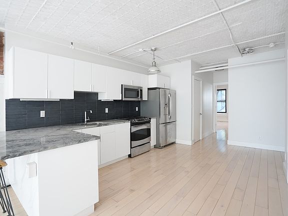 4th image of 17-19 Bleecker St APT 4W