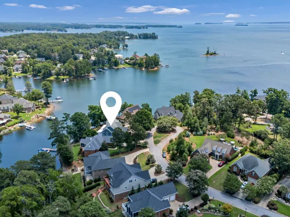 241 Pointe Overlook Dr, Chapin, SC 29036