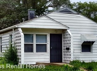 744 Mount St, Gary, IN 46406