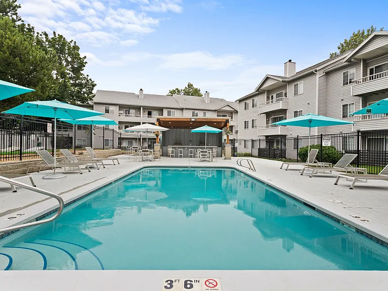 Willowbrook Pool