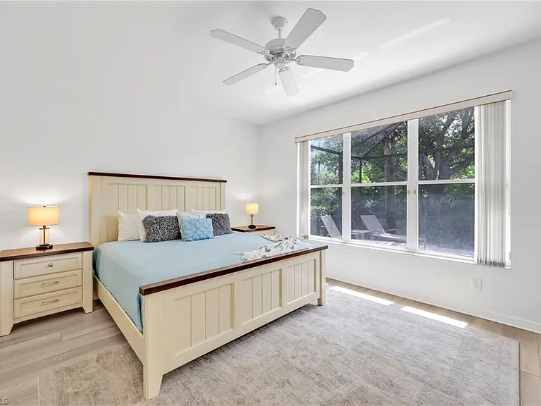 8924 Ventura Way — Photo 16