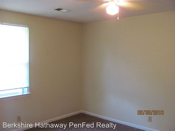4th image of 758 Bancroft Cir APT C