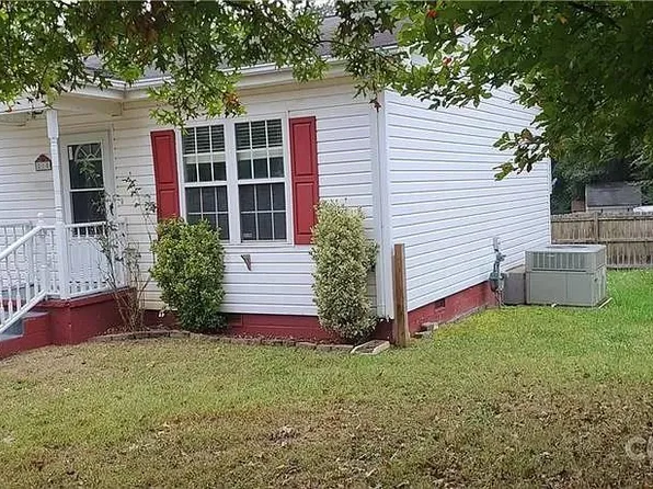 215 S Pasour St, Dallas, NC 28034