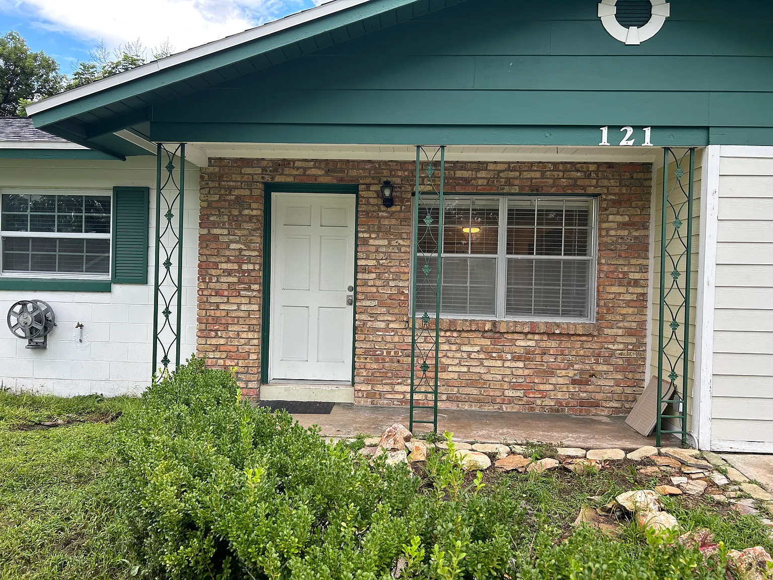 3 bed, 1344 sqft, $2,300 — Photo 4
