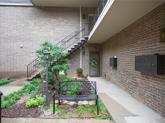 4th image of 4420 Harlanwood Dr APT 230