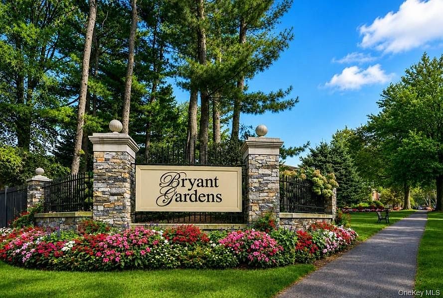 1st image of 8 Bryant Crescent #1H