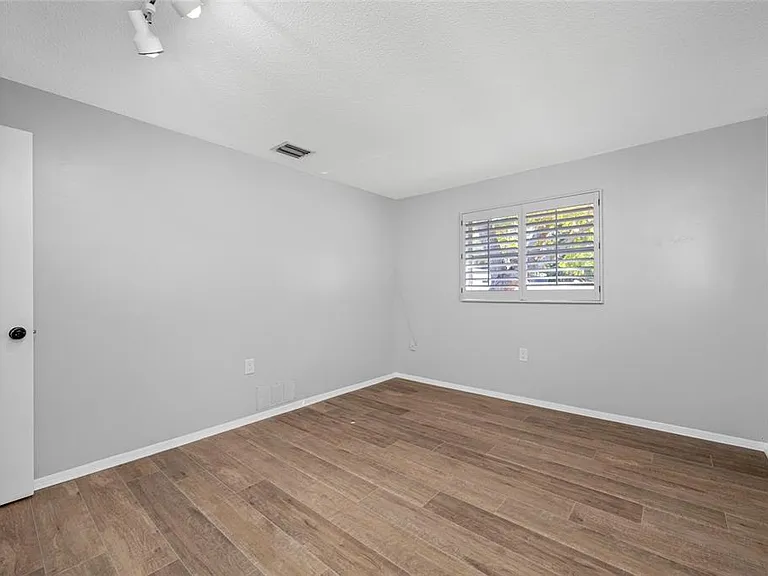 1932 Oro Ct — Photo 60