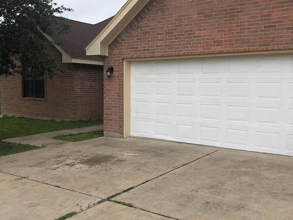 1st image of 3103 N Cummings Ave