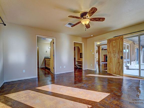4th image of 1304 Monument Ct
