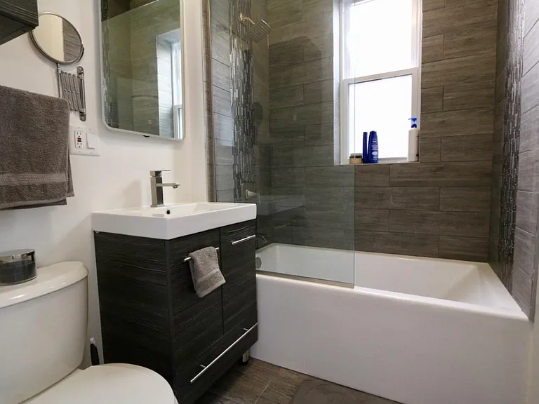 wahroom 1