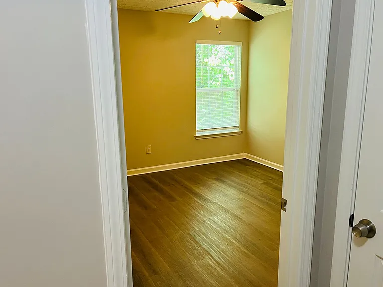 4014 Carisbrook Dr — Photo 19