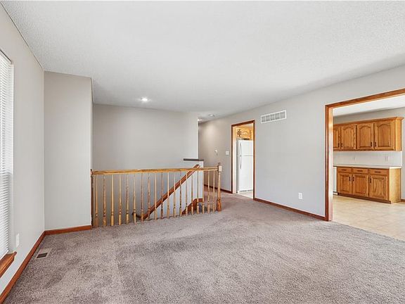 4th image of 2009 Cypress Way