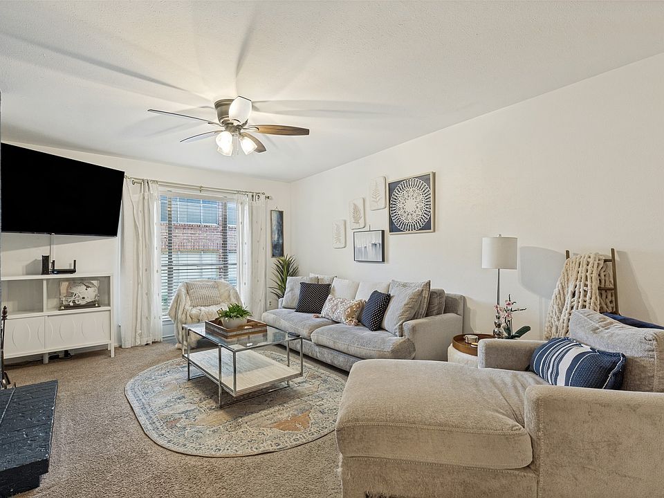 1st image of 10536 Stone Canyon Rd APT 119