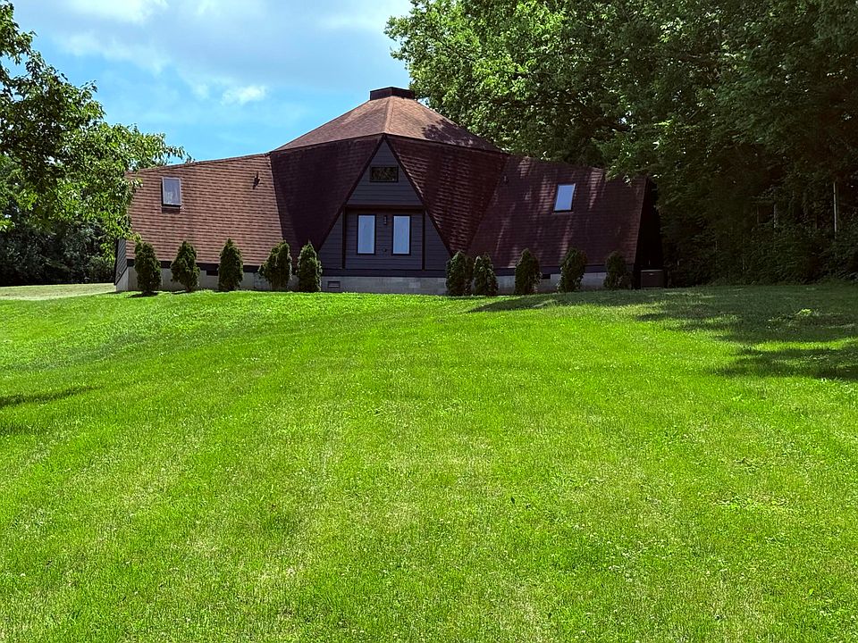 1st image of 1989 Greentree Dr