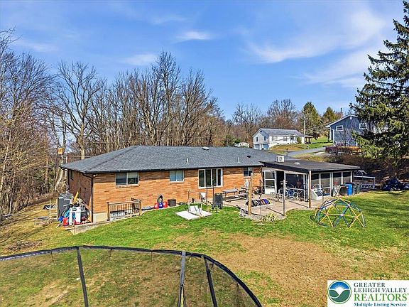 4th image of 150 Diehl Rd