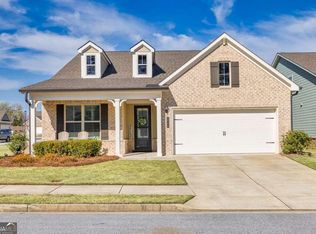 2546 Oak Barrel Dr, Snellville, GA 30078
