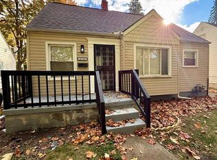 18705 Avon Ave, Southfield, MI 48075