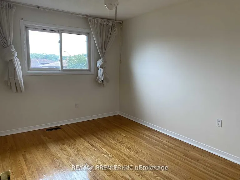 114 Sentinel Rd — Photo 9