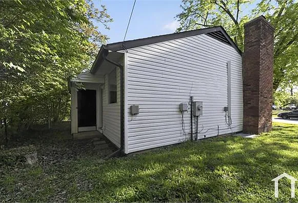3887 Myron Ave — Photo 17