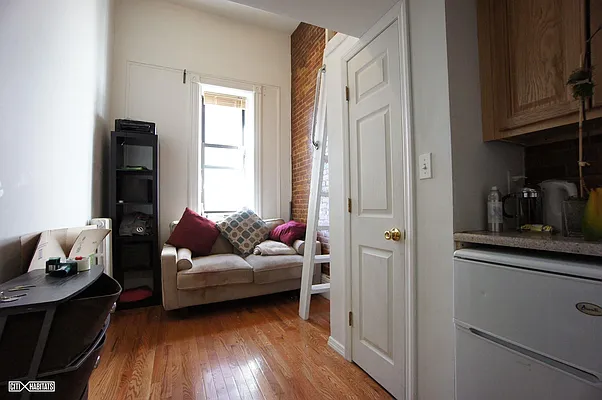 Rented by Citi Habitats | media 10