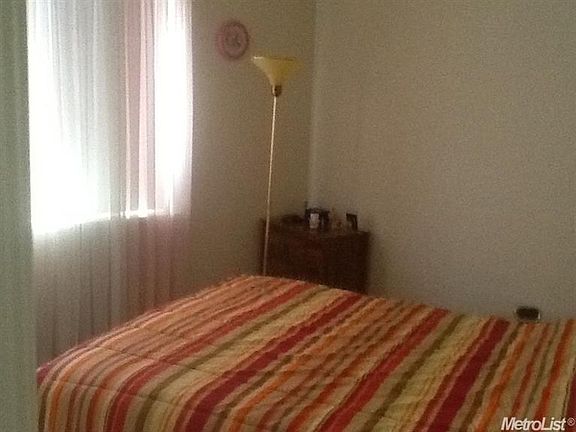 5th image of 109 Austen Ct