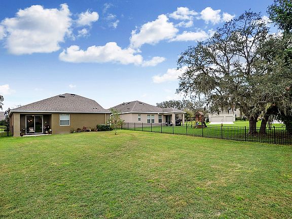 Ginormous Fenced Yard