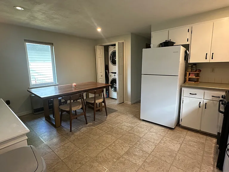 1333 Van Buren St — Photo 13