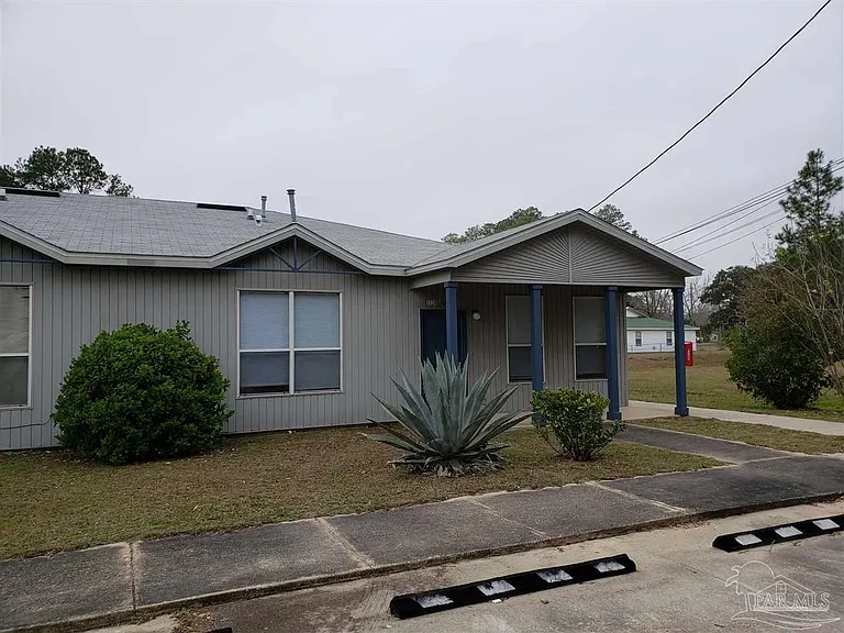 5020 Lillian Hwy #B — Photo 1