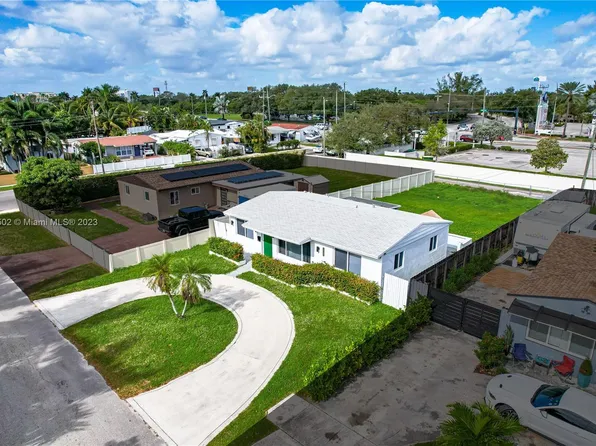 2543 Sherman St, Hollywood, FL 33020
