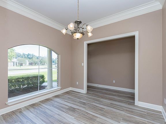 5th image of 37455 Highridge Ave