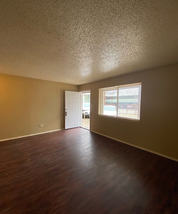 1st image of 514 S Bois D Arc Ave #1