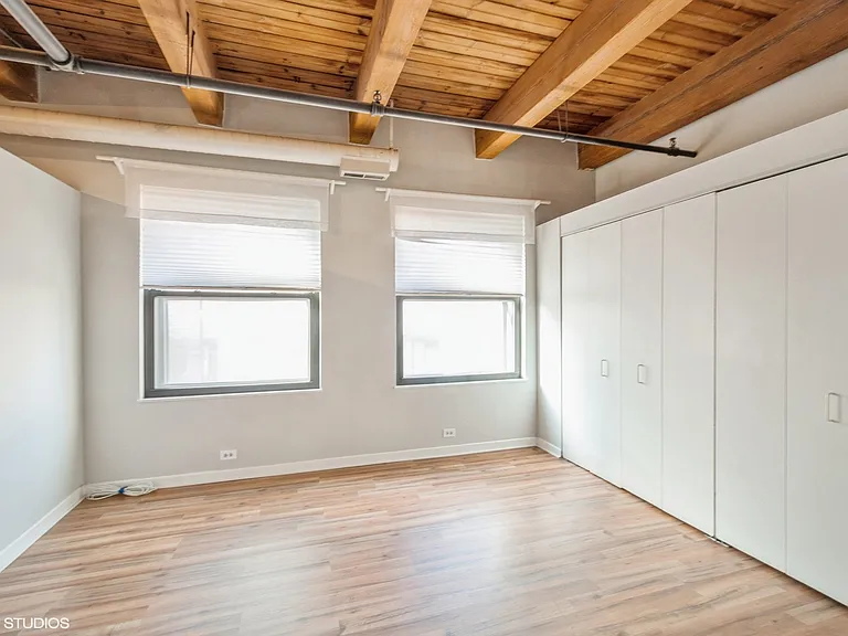225 W Huron St #316 — Photo 8