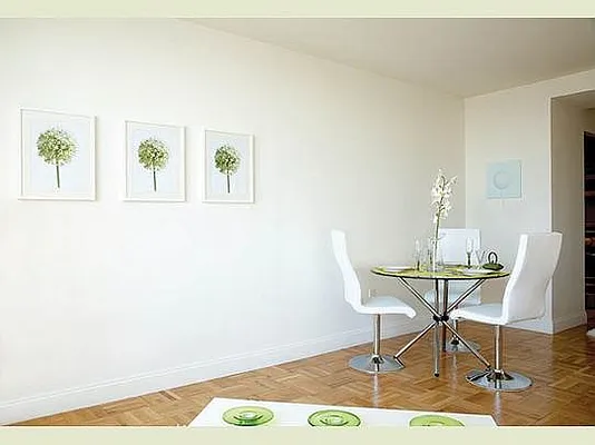 Rented by Stribling | media 7