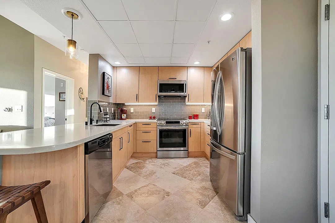 2 bed, 1275 sqft, $4,200 — Photo 3