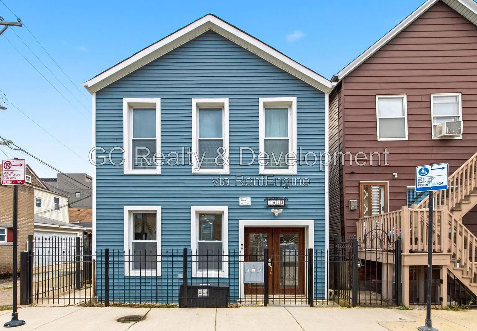 1013 W 18th Pl — Photo 1