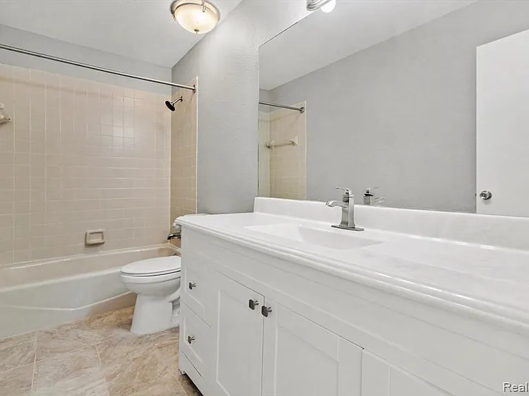 274 Main Sail Ct — Photo 6
