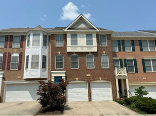 4035 Royal Lytham Dr, Fairfax, VA 22033
