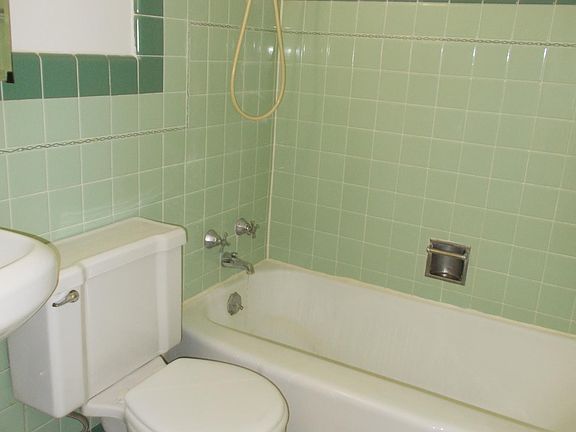5th image of 1065 N Pearl St APT 202