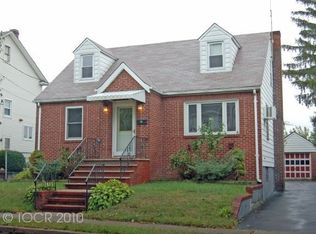 26 Washington Ave, Elmwood Park, NJ 07407