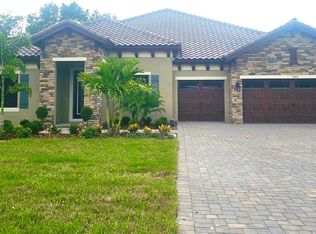 1789 Alafia Trail Dr, Lithia, FL 33547