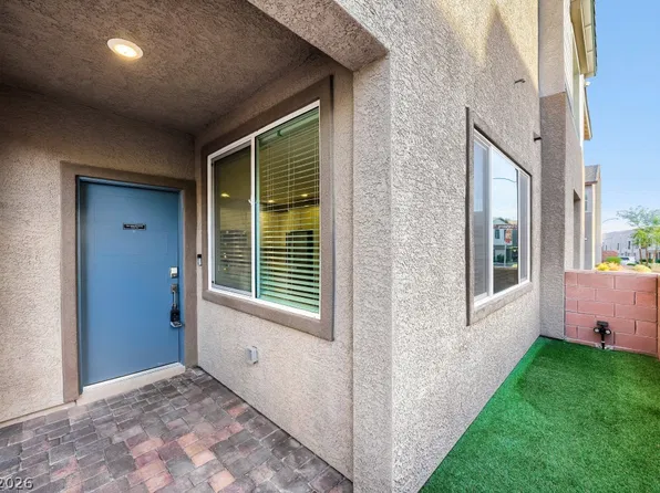 1547 Eva Crossing Pl, Henderson, NV 89002