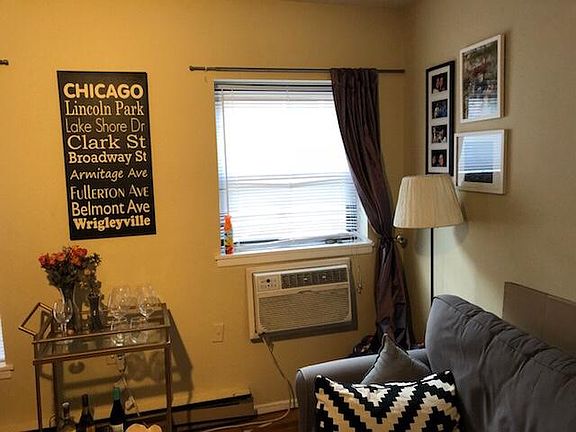 5th image of 2115 N Sedgwick St APT 4B